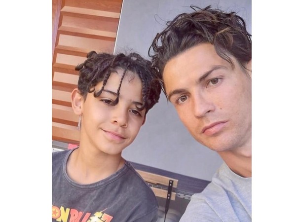 C朗培育兒子做球星。(IG @cristiano)