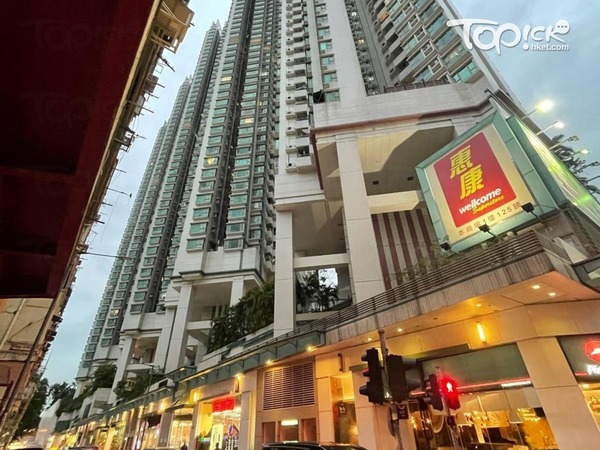 大角咀港灣豪庭7座。(林宇翔攝)