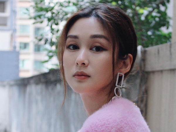 近年岑麗香雙眼愈變愈大。 （取自instagram）