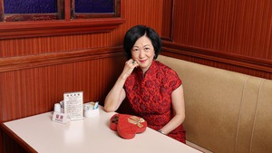葉劉淑儀早前在中環太平館餐廳留影。（葉劉淑儀Facebook圖片）