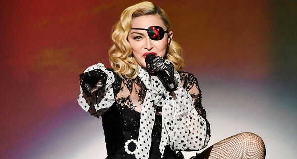演唱會期間遇上新冠疫情而取消了部分場次。(圖片madonna.com)