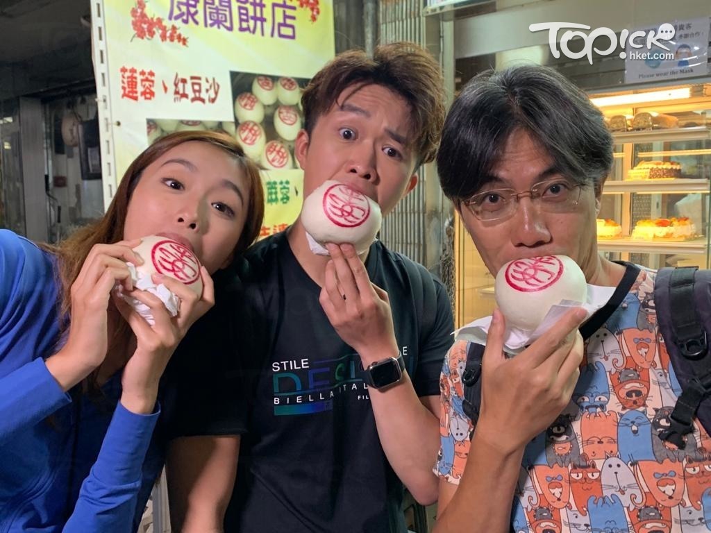 鄭衍峰主持《港產旅行團》。（受訪者提供）