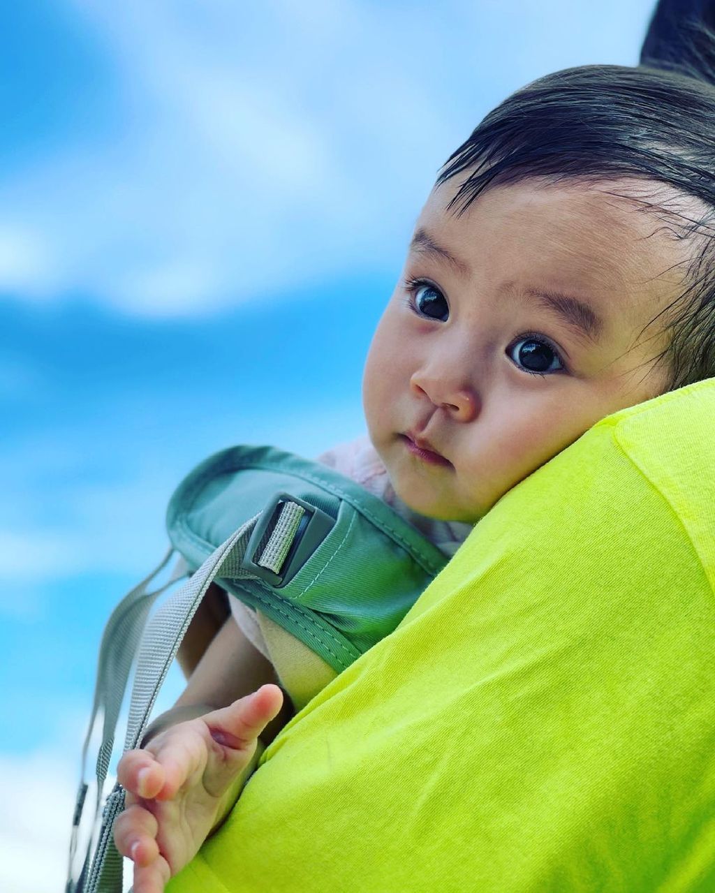 1歲多的「小珍珠」眼大大萌到爆。（取自instagram）