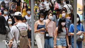 政府呼籲市民毋須急於在今明兩天登記消費劵。(曾耀輝攝)