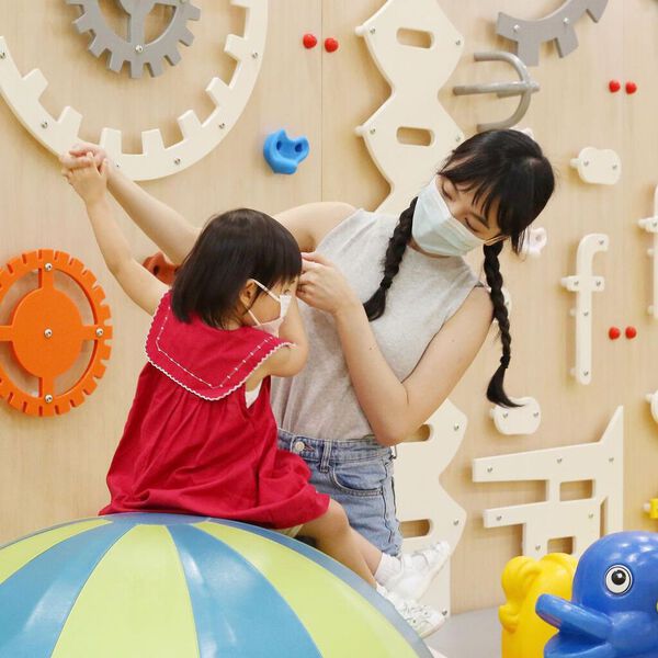 Anjaylia上月陪2歲半大女返學前適應班。(IG圖片)