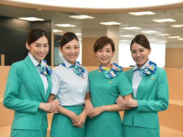 大灣區航空公布制服樣式。(大灣區航空圖片)