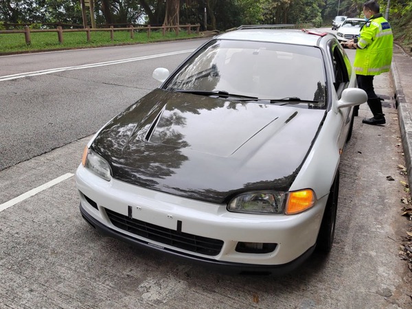 警方新界北總區交通部打擊非法賽車行動。(警方提供)