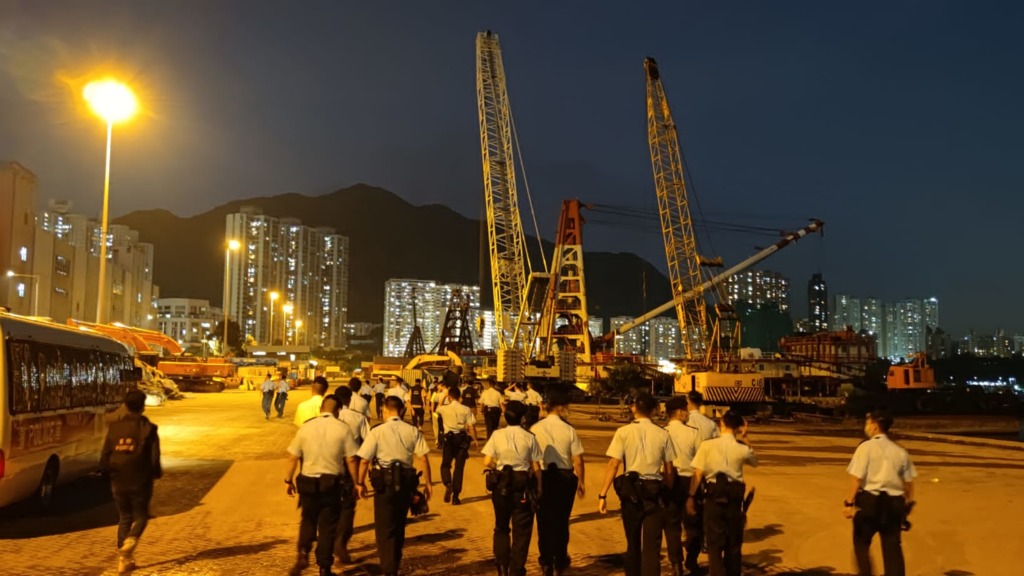海上走私截查188艘船隻拘3人，搜查場所313次拘206人。（警方提供）