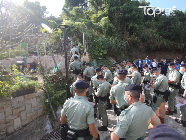大埔警區因應區內罪案,在今日凌晨展開反爆竊行動。(曾秋文攝)