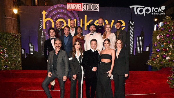 Marvel Studios《鷹眼》一眾演員及製作團隊亮相紅地毯。