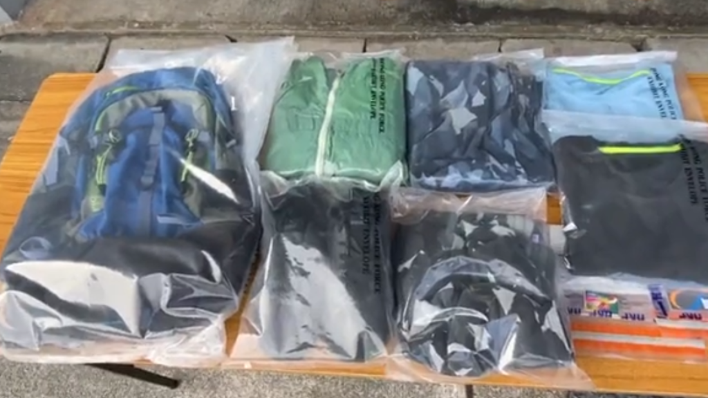 警方拘捕一男，涉數宗非禮女學生案。（警方fb直播截圖）