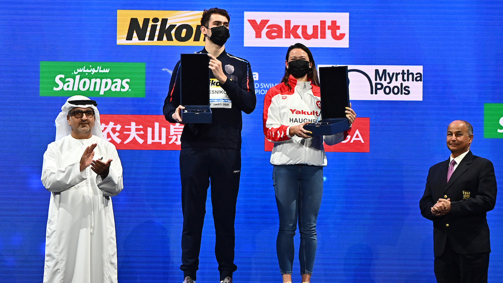 何詩蓓榮膺游泳短池世錦賽MVP。（FINA Facebook）