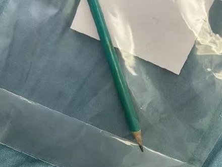 鉛筆已削尖。(來源:微博)