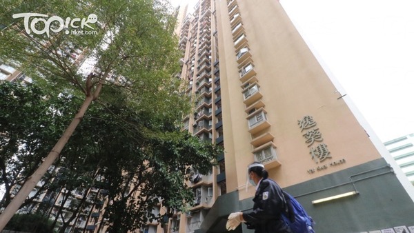逸葵樓居民接受封區檢測情況。(林宇翔攝)