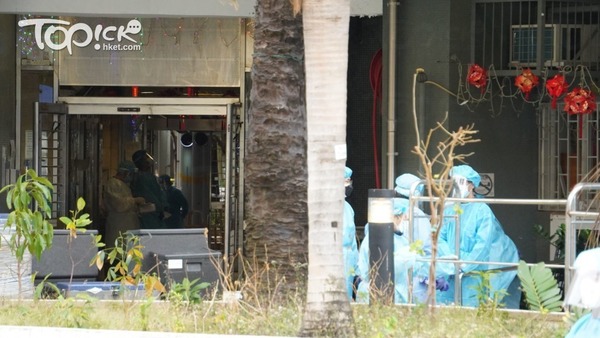 逸葵樓居民接受封區檢測情況。(林宇翔攝)