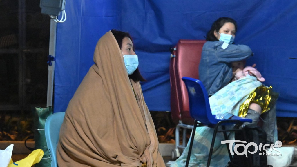 明愛醫院急症室病床爆滿情況。（曾耀輝攝）
