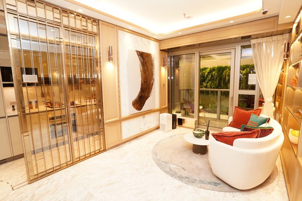 錦上路站柏瓏I示範單位四正三房一套設梗廚三合一大露台增實用空間