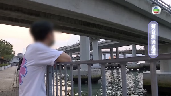 住戶黃先生深受困擾。(節目截圖)