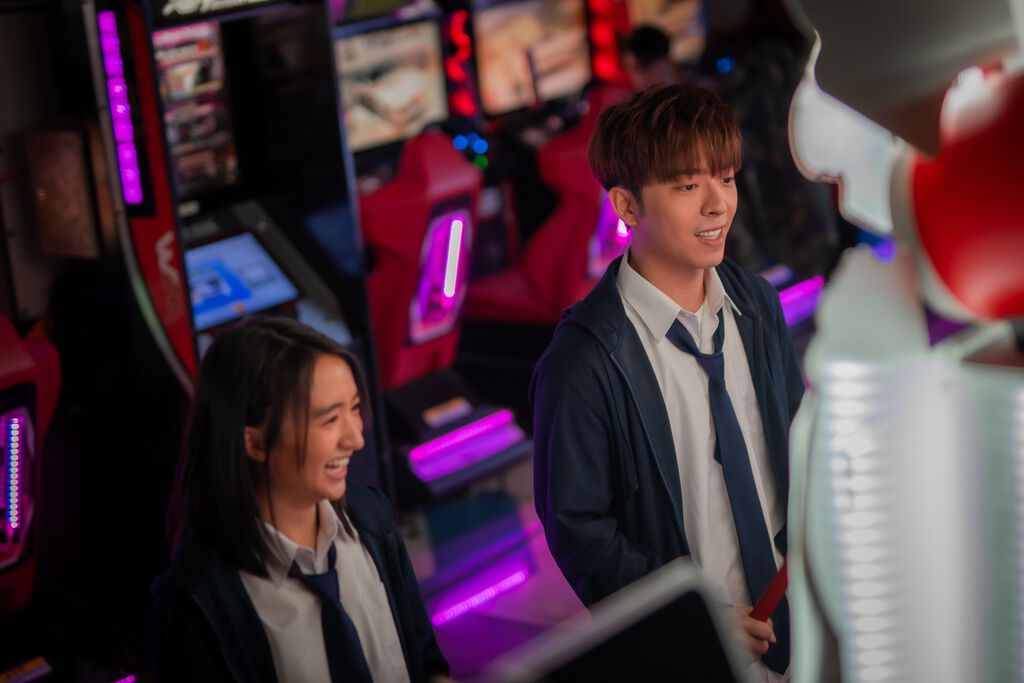 扮演學生哥。