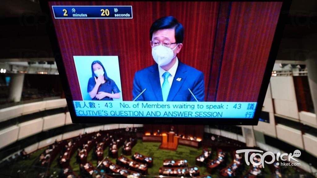  行政長官李家超出席行政長官答問會。（馮漢柱攝）