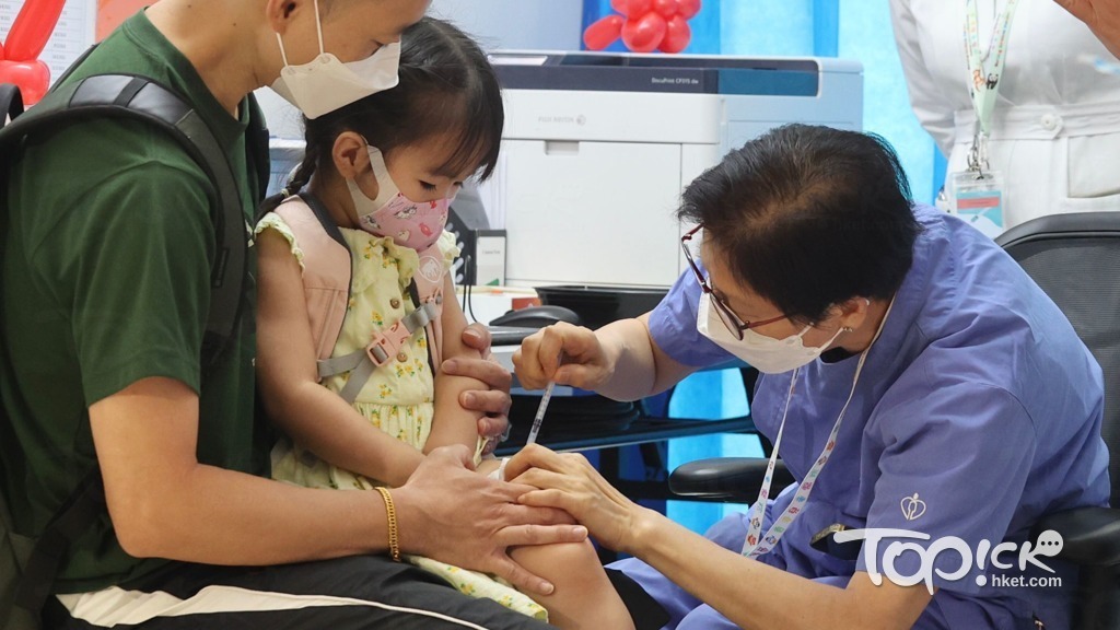 【幼童打針】3,000名6個月至3歲幼童已打針 楊何蓓茵:降低外展到校接種疫苗下限人數