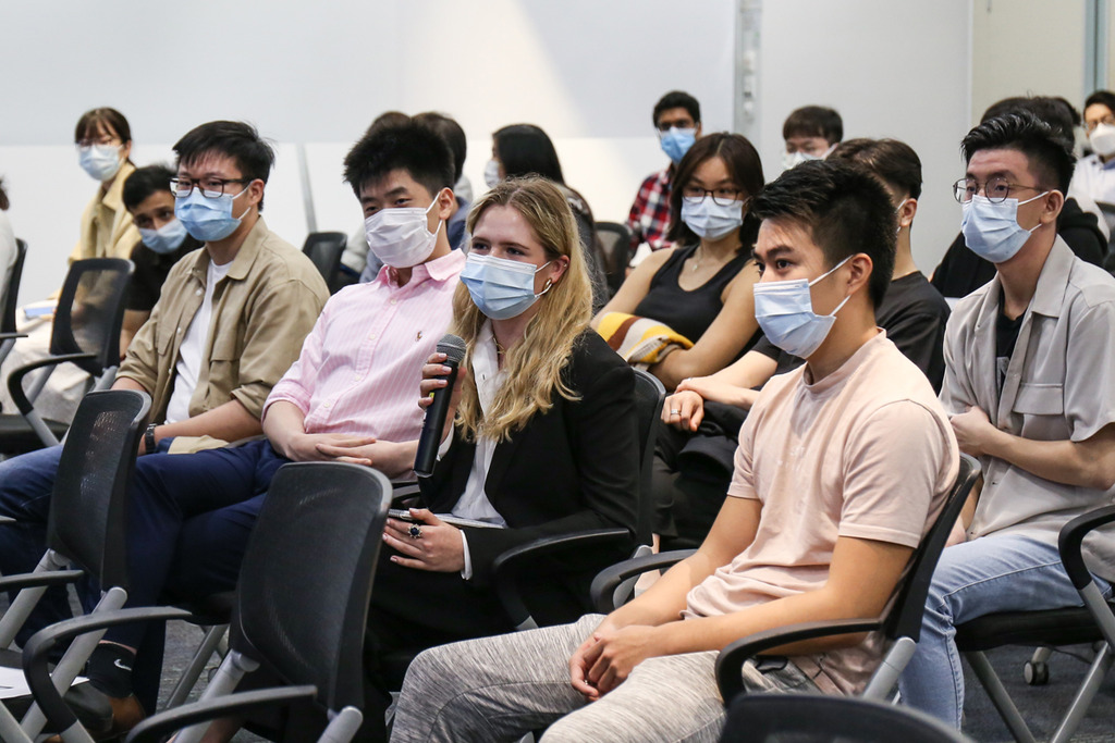活動中安排了多個業界重量級人物進行多場講座，講到他們的成功之道及行業動向。