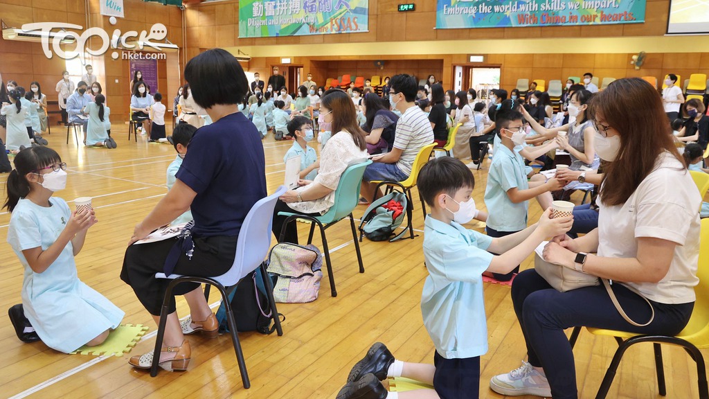 【開學】福建附小逾9成學生開學前夕連續做快測 校長料普遍家長不抗拒帶子女打第3針
