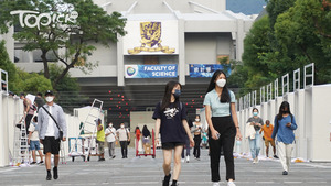 政府自2016/17學年起推出「一帶一路獎學金」，鼓勵相關國家或地區的學生來港修讀專上課程。（資料圖片）