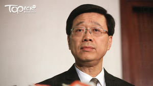 李家超連續兩日快測陰性，已轉藍碼回辦公室工作。（資料圖片）