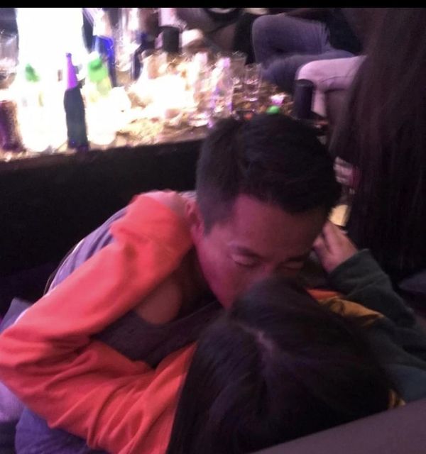 葛斯齊上載多張汪小菲出軌親熱照。