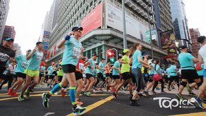 所有跑手今年將獲贈「第25屆渣打香港馬拉松紀念獎牌」。（資料圖片）