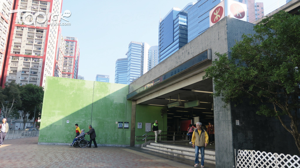 牛頭角站港鐵車廂女子遭非禮，55歲男被捕。（資料圖片）