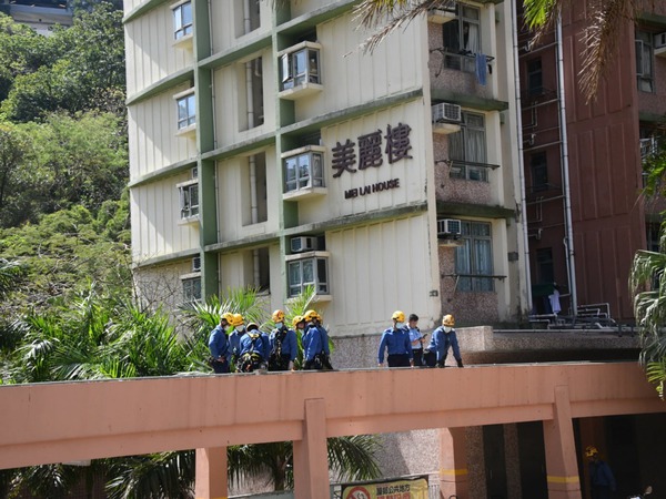 大圍男工6樓高處墮下,清醒送院搶救。