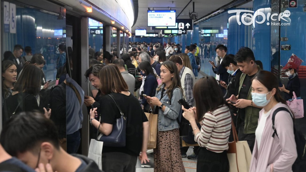 政府公布地鐵票價調整機制檢討結果。（曾耀輝攝）