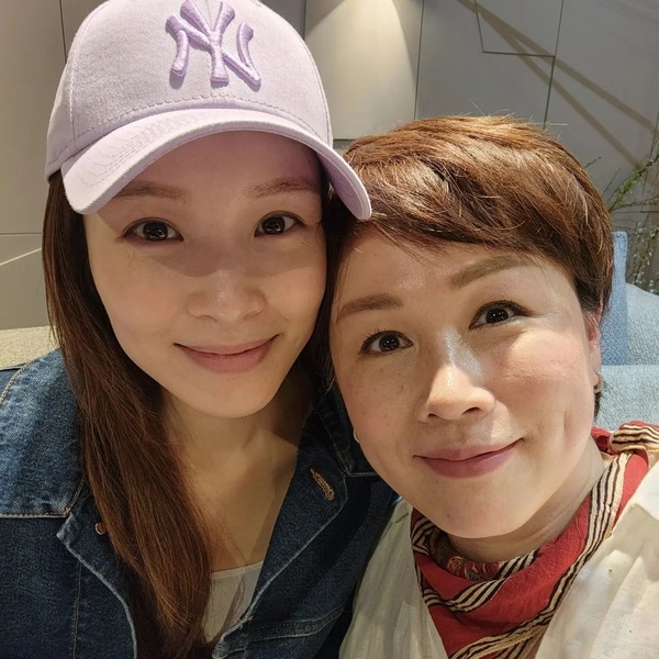 李佳芯跟劉曉彤原來幾老友。 (取自instagram)