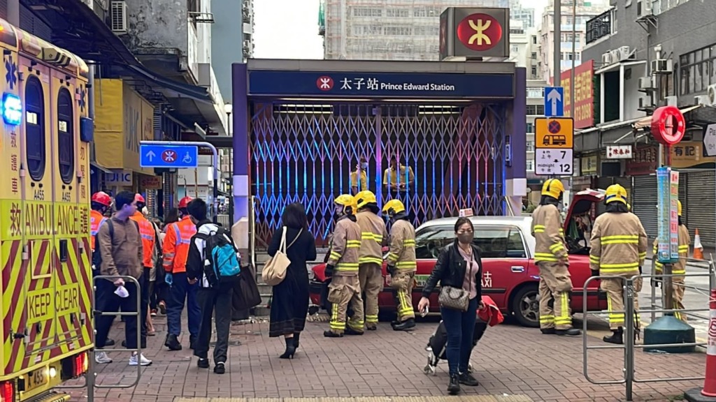 的士失控剷上太子站出口，57歲男司機受輕傷。(FB馬路的事 (即時交通資訊台)圖片)