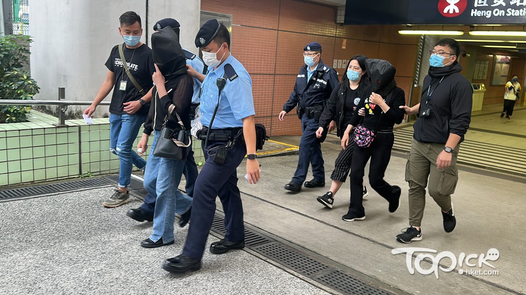 兩名操普通話女子今晨於馬鞍山兜搭一名老翁，街訪懷疑其企圖劫去老翁金項鍊報警。警察到場詢問後拘捕兩名女子。