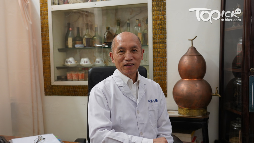 黃天賜醫師在2019年成立「天使行動」，開展為香港腦疾病兒童提供中醫治療服務活動。（黃昕桐攝）