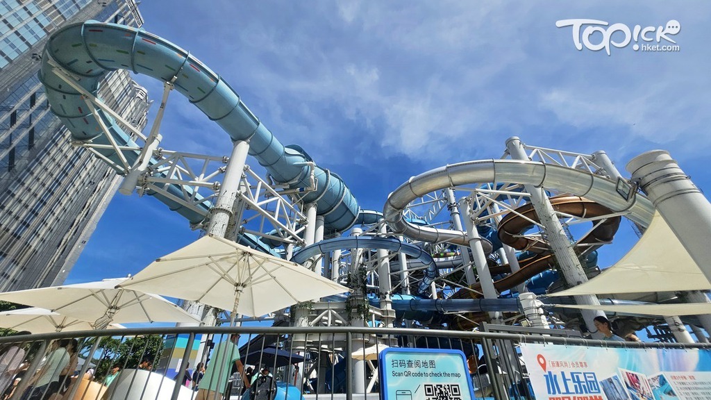 澳門新濠影匯水上樂園是全澳門最大型水上樂園。（林綺玲攝）