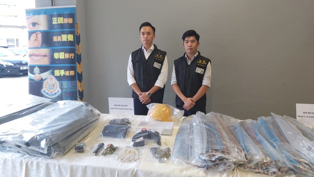 警方拘捕3人涉嫌與多宗啟德體育園地盤的盜竊案有關。