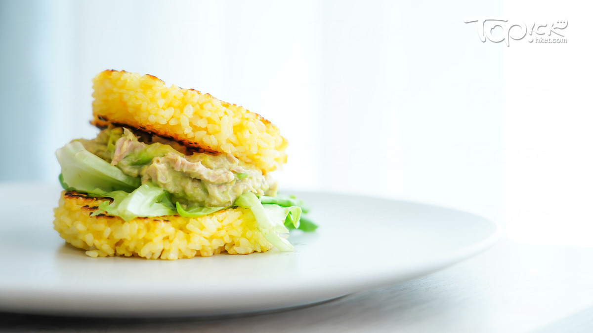 靚太廚房】營養師教整牛油果吞拿魚偽三文治15分鐘完成簡易開學醒腦早餐