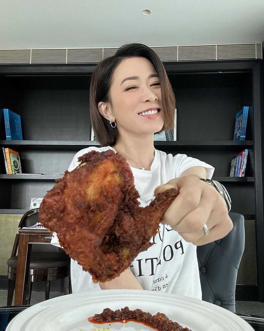 佘詩曼是圈中美魔女之一。（取自instagram）