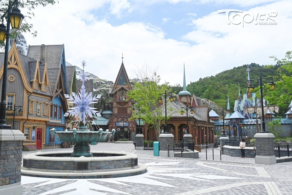 「魔雪奇緣世界」神還原電影場景。（曾耀輝攝）