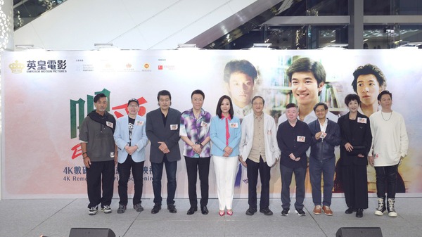 《喝采》台前幕後主創陣容:(左起)林迪安、Joe Junior、黃錦燊、陳欣健、翁靜晶、蔡繼光、文雋、雪梨、鄭國江、雷有輝
