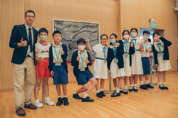 佛康舉行「草間彌生x畢加索作品展」，展出兩位藝術家的部分真跡和版畫。(有關機構提供)
