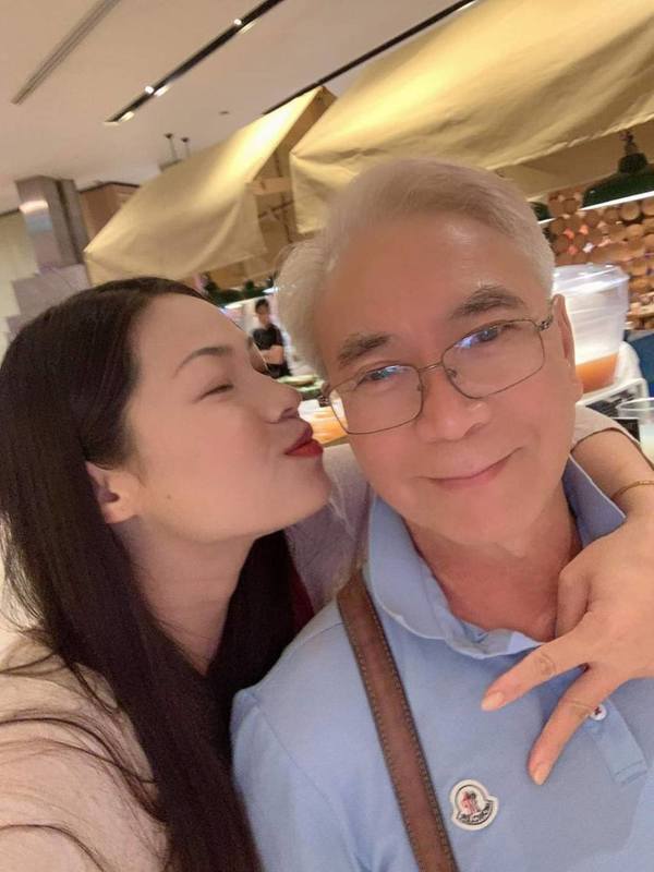 李龍基、Chris愛得甜蜜!(IG圖片)