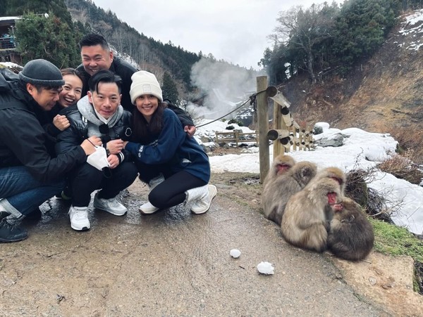 心美翹實身旁男子。