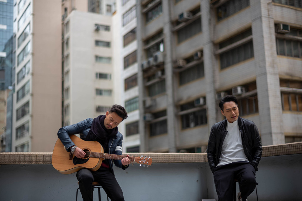 林景程及黎澤恩自資為歌曲炮製MV。