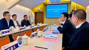 孫玉菡到訪復旦大學。（資料圖片）
