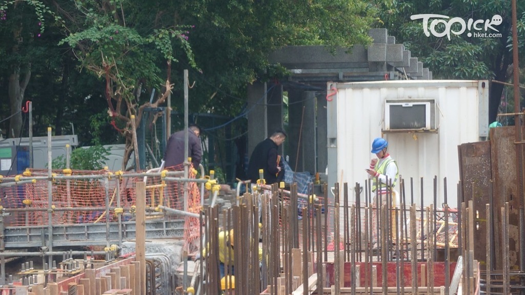 深水埗地盤遭爆竊，電鑽等工具被盜損失約3萬元。（黃傑偉攝）
